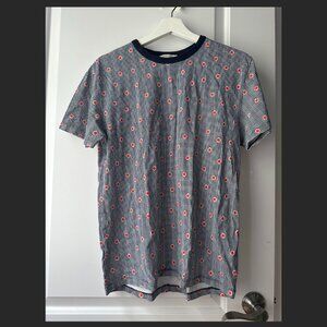 Maison Kitsune Men's Pattern T-shirt size Medium